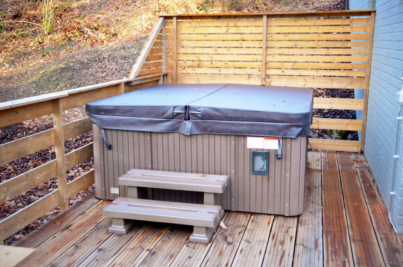 Villa Dakota - jacuzzi, zwembad, playstation Durbuy Exterior foto